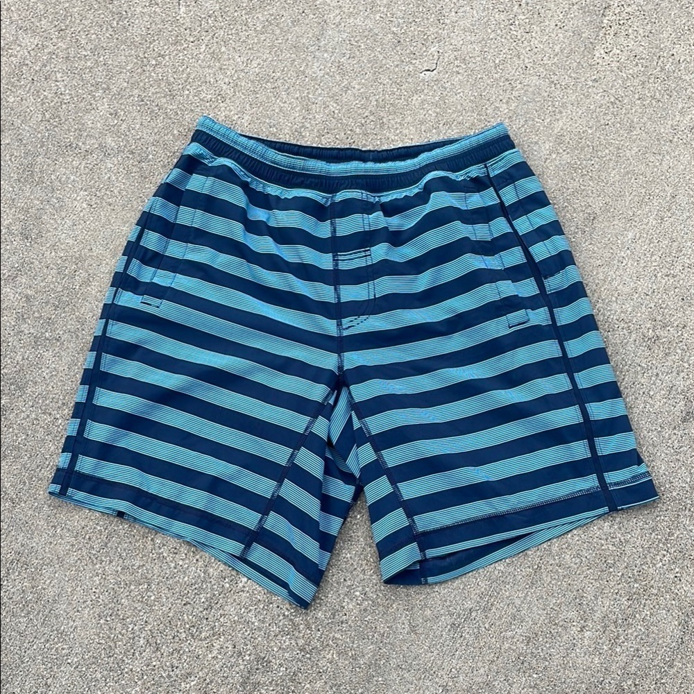 Lululemon Navy Stripe Pace Breaker Shorts Liner Inkwell Mens Size Large